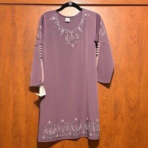 V-Neck Embroidered Tunic in Dusty Purple